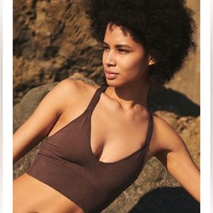 🤎SOLD🤎NWT Free People FP Movement Good Karma Crop Tank in Nutmeg. Size XL.